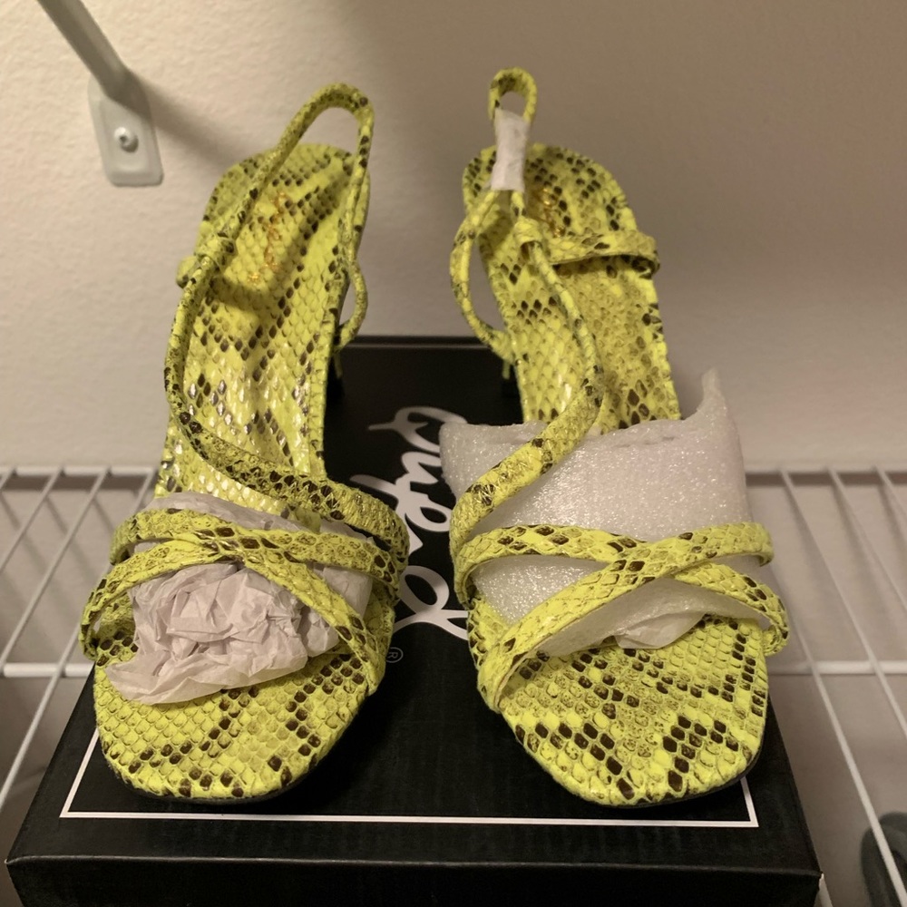 Brand new heels black and lime snake print.